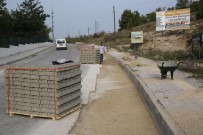 ONARIM ÇALIŞMASI - Belediyeden Hasar Gören Yollara Müdahale