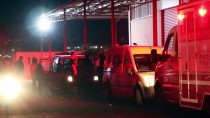 GÜNCELLEME - İzmir'de Tekstil Atölyesinin Duvarı Çöktü Açıklaması 2 Ölü, 3 Yaralı