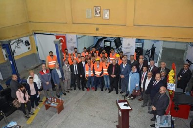 Kırıkkale'de 30 Kişiye İş Makinesi Operatörlük Sertifikası Verildi