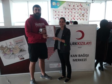 Kızılay'dan Düzce Üniversitesi Öğrencilerine Teşekkür