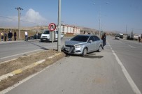 Sivas'ta Trafik Kazası Açıklaması 4 Yaralı Haberi