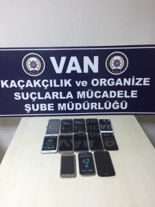 Van'da 13 Adet Kaçak Telefon Ele Geçirildi