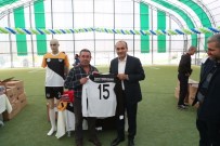 AHMET HAŞIM BALTACı - Arnavutköy'de Amatör Spor Kulüplerine 10 Bin Parçalık Malzeme Desteği