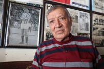 AHMET UZER - (Özel) Eski Futbolcu, Kıraathanesini Kariyer Müzesi Yaptı