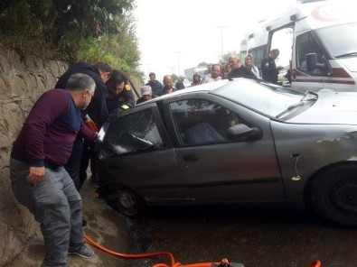 Akçakoca'da Trafik Kazası Açıklaması 3 Yaralı