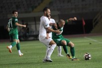 KARABÜKSPOR - Altay Çıkış Peşinde