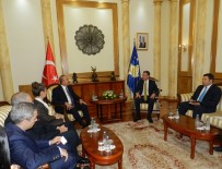 KOSOVA MECLİS BAŞKANI - Çavuşoğlu, Kosova Meclis Başkanı Veseli İle Görüştü