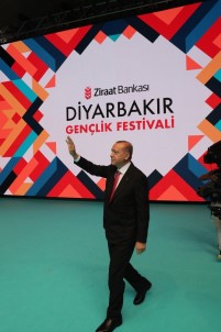 Cumhurbaşkanı Erdoğan Açıklaması 'Bölücülerin Diliyle Konuşanların Tek Derdi Ellerindeki Rantı Kaybetme Korkusudur'