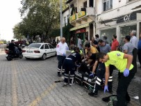 GANYAN BAYİİ - Fethiye'de Sokak Ortasında Silahlı Kavga Açıklaması 2 Yaralı