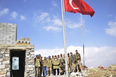Mehmetçik Teröristlere Ülke Sınırlarını Dar Ediyor