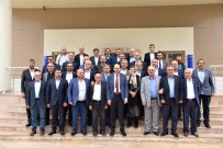 HAMDOLSUN - Başkan Ayaz Muhtarlarla Buluştu