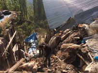 ÇAMKÖY - Demirci'de 1 Evde Göçük Açıklaması 1 Ölü