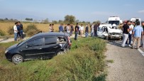 YENIÇIFTLIK - İzmir'de Feci Kaza Açıklaması 2'Si Bebek 5 Yaralı
