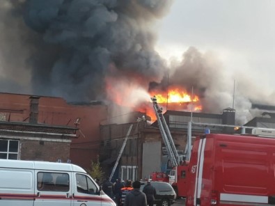 Rusya'da Elektrik Santralinde Yangın Açıklaması 1 İtfaiyeci Öldü