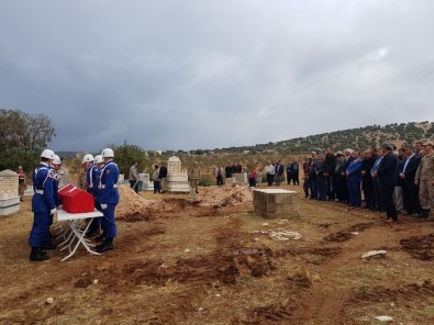 Besni'de Kıbrıs Gazisi Son Yolculuğuna Uğurlandı