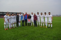 ENGELLİ GENÇ - Engelli Gence Büyük Jest