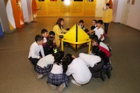 Evrensel Değerler Çocuk Müzesi'ne Çocuk Akını