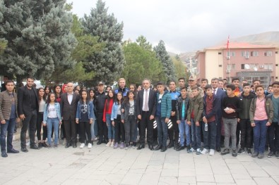 Hakkarili 150 Öğrenci Çanakkale Ve İstanbul'a Uğurlandı