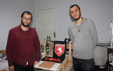 Mühendislik Öğrencileri, 7 Bin TL'lik CNC Makinesini 250 TL'ye Yaptı