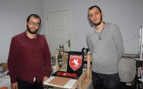 Mühendislik Öğrencileri, 7 Bin TL'lik CNC Makinesini 250 TL'ye Yaptı