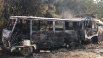 İTFAİYECİLER - Sultanbeyli'de 2 Araç Alev Alev Yandı