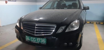 Sultangazi'de Bir Otoparkta Suudi Arabistan Başkonsolosluğu Aracı Bulundu