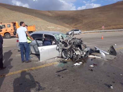 Van'da Trafik Kazası Açıklaması4 Yaralı