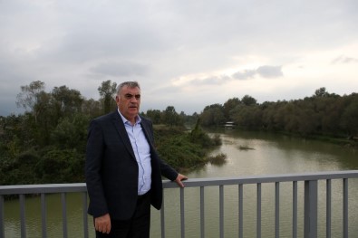 Arifiye'nin Yeni Köprüsü Açılmak İçin Gün Sayıyor