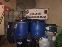 KEMERHISAR - Ev Yapımı Şarap Yapan Bir Kişi Jandarma Tarafından Gözaltına Alındı