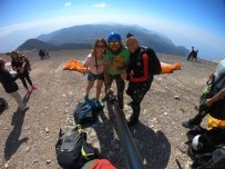 ROCK - Hayko Cepkin Paraşütten Atladı, Nefes Kesti