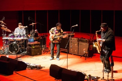 '1 Festival İzmir'de Victor Wooten Rüzgarı