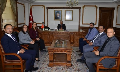 Kırşehir Barosu Yeni Yönetimi Vali Akın'ı Ziyaret Etti
