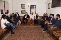 TÜRK DÜNYASI - Rektör Çomaklı 'Gönüllü Elçiler' Programına Konuk Oldu