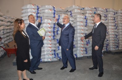 Söke'de Hibe Yem Bitkisi Tohumları Dağıtıldı