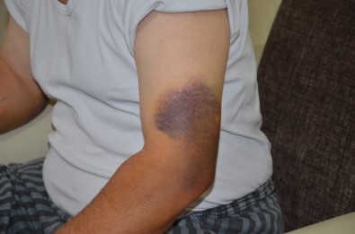 Yaşlı adama öldüresiye dayak kamerada