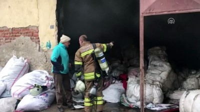 GÜNCELLEME - Uşak'ta Tekstil Geri Dönüşüm Fabrikasında Yangın