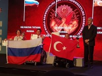 BİLEK GÜREŞİ - Kağıtsporlu Bilek Güreşçiler Madalyayla Döndü