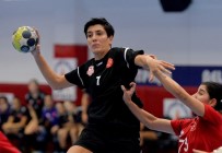 AVRUPA HENTBOL FEDERASYONU - Muratpaşa'da Yeliz Özel Fırtınası