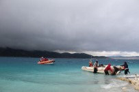 REKOR DENEMESİ - Şahika Ercümen'in Dünya Rekoru Denemesine Fırtına Engeli