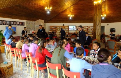 Sultanhanı'nda Ortaokullar Arası Satranç Turnuvası