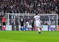 UEFA Avrupa Ligi Açıklaması Beşiktaş Açıklaması 0 - Genk Açıklaması 1 (İlk Yarı)