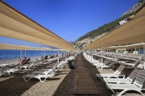 YABANCI KADIN - Antalya Kadınlar Plajı Rekor Tazeledi
