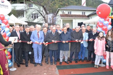 Fatih Mahallesi Vali Kemal Çeber Parkı'nın Açılışı Yapıldı