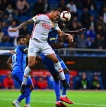 SARı KART - Göztepe'de stoper alarmı