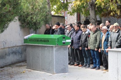 Karaman'daki Mantar Zehirlenmesinde Ölü Sayısı 2'Ye Çıktı
