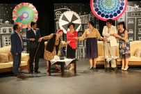 KAZıM KURT - Perde Komedi Pazarı ile açıldı