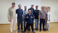 AHŞAP OYUNCAK - ''Söz'' Dizisi Oyuncuları Engelliler Sarayı'nı Ziyaret Etti