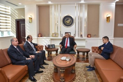 Vali Çeber, Ürdün Haşimi Krallığı Büyükelçisi Rifaie'yi Kabul Etti