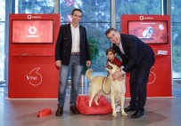 APPLE STORE - Vodafone, 'V-Yaşam' İle Bireyleri Dijital Geleceğe Taşıyacak