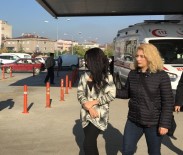 KADIN SÜRÜCÜ - Zehir Taciri Kadın Uyuşturucu Ve Silahla Yakalandı